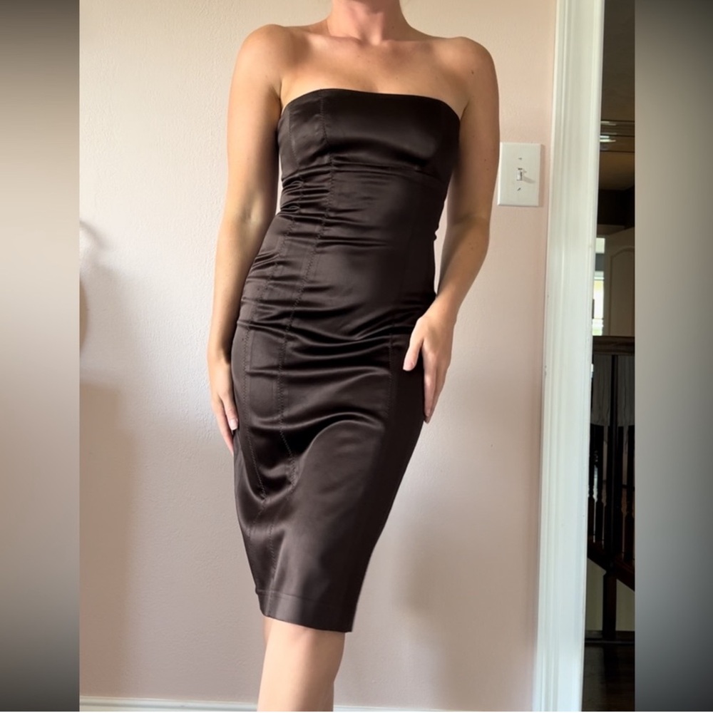 Elegant Brown Strapless Dress